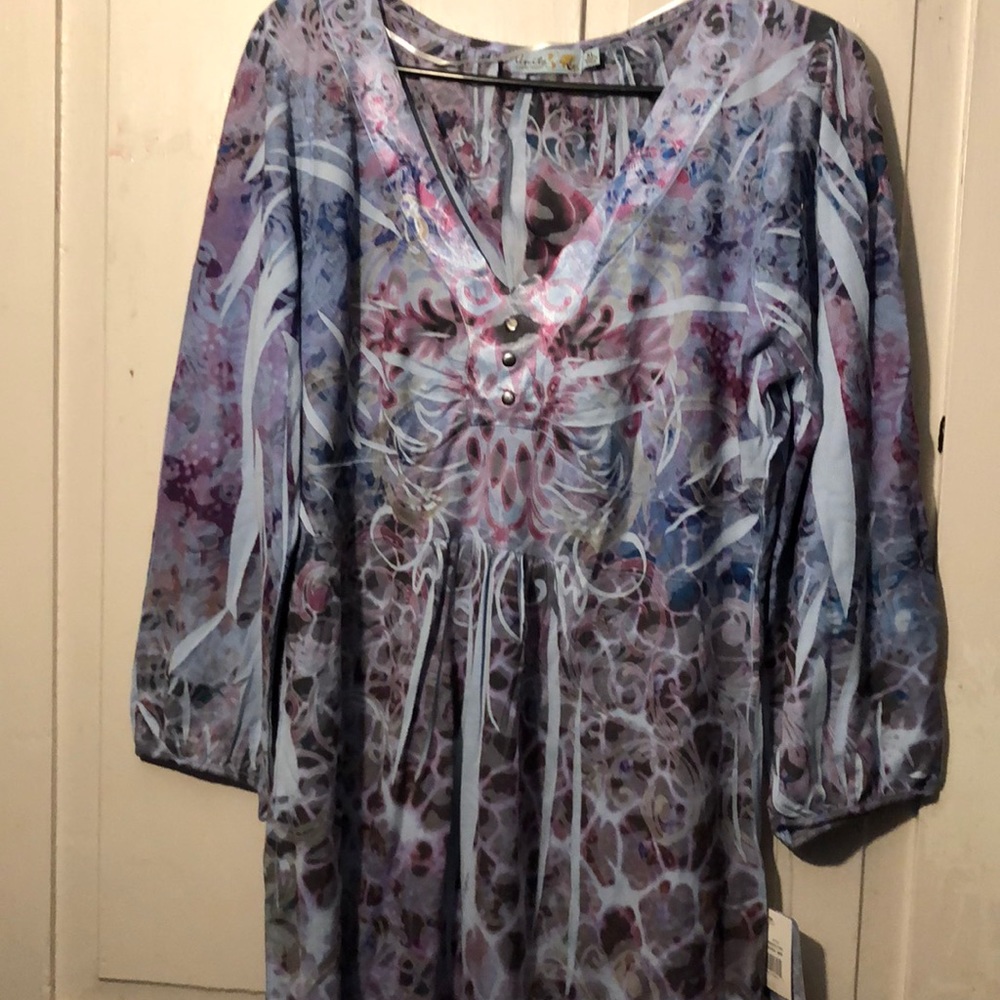 XL shirt. NWT